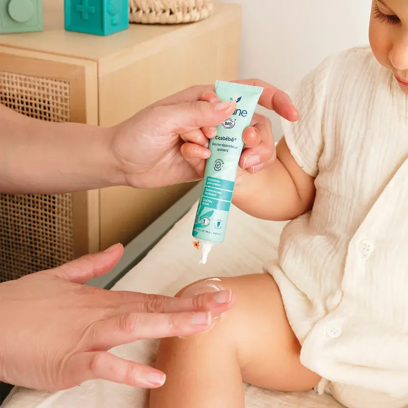 BIOLANE Cicabébé Certifié Biologique  Crème Réparatrice et Apaisante pour Bébé 40ml