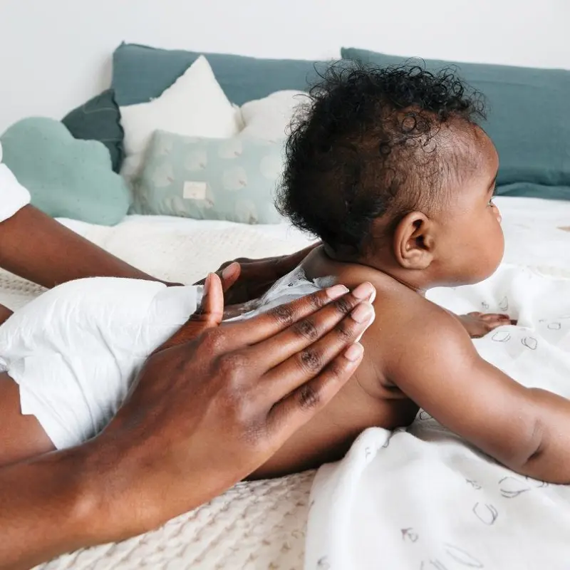 Biolane Lait Corporel Hydratant 750 ml  Soin Doux et Nourrissant pour la Peau de Bébé