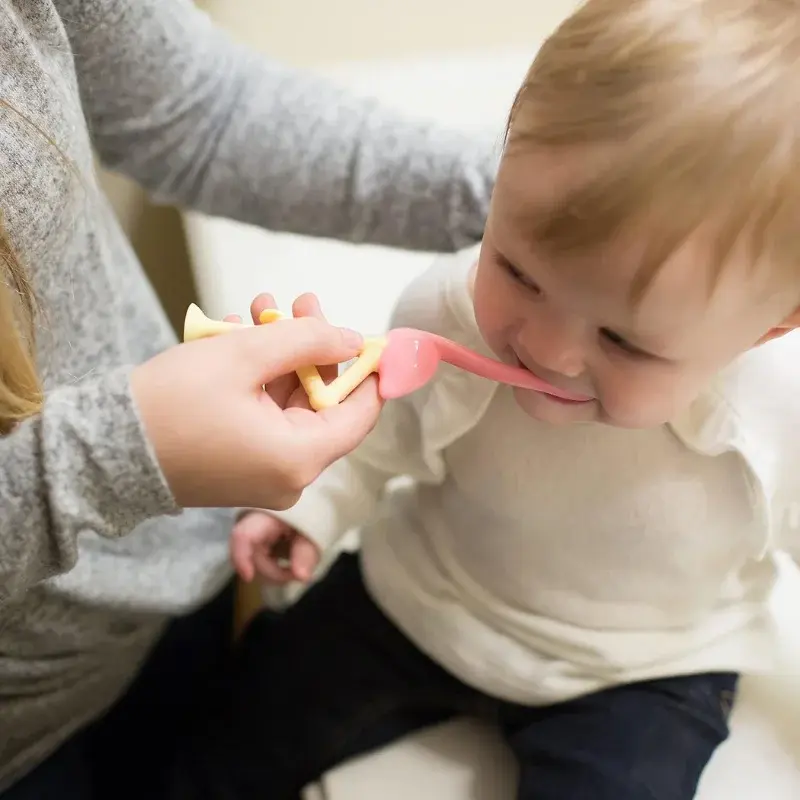 Dr. Brown’s Flamingo Brosse à dents pour enfant Rose