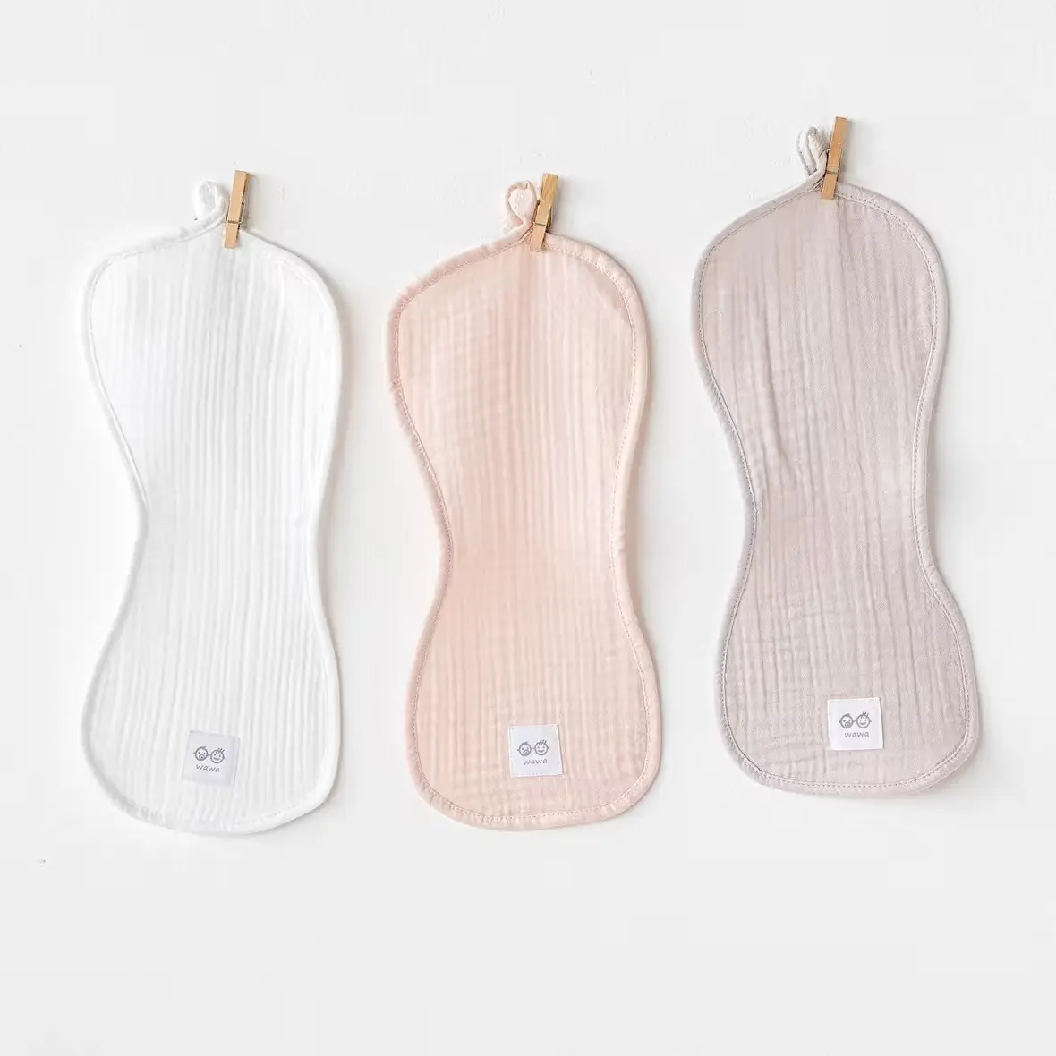 Ensemble de 3 bavoirs pour bébé AC25861 Rose
